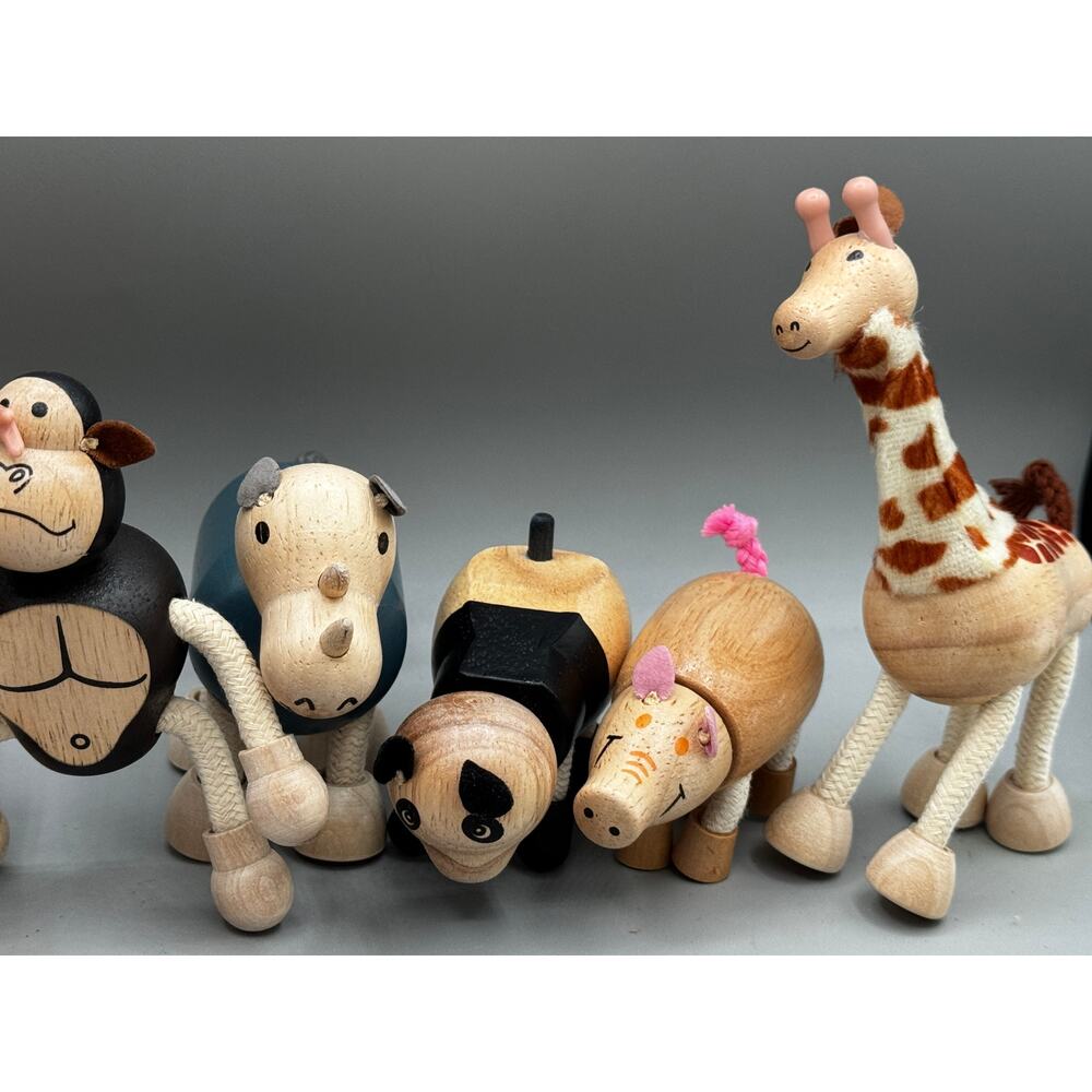 AnimalZ LOT of 8 Wooden Toy Animals Zoo Montessori - Picture 3 of 3